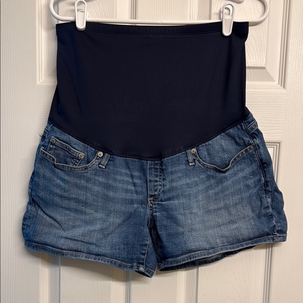 Gap Maternity over the belly Shorts